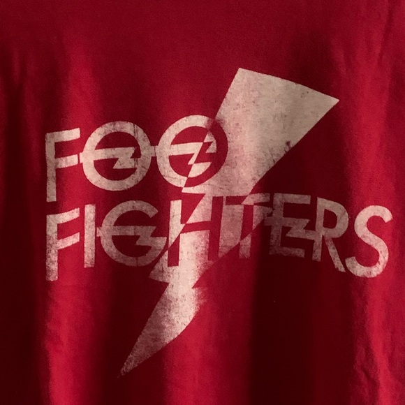 Foo Fighters Red Lightning T-shirt. - Picture 3 of 4